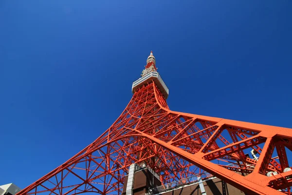 Kleurrijke Tokio Toren Gebouwd Met Stalen Structuur Gezien Van Onderen — Stockfoto