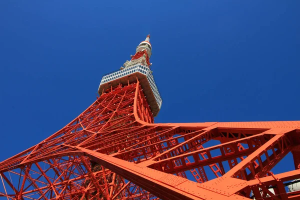 Kleurrijke Tokio Toren Gebouwd Met Stalen Structuur Gezien Van Onderen — Stockfoto