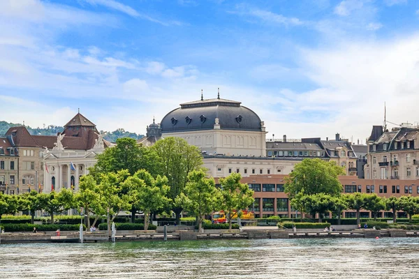 Zürichin ooppera, Sveitsi — kuvapankkivalokuva