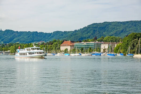 Kirándulás-hajó, Lake Zurich, Svájc — Stock Fotó