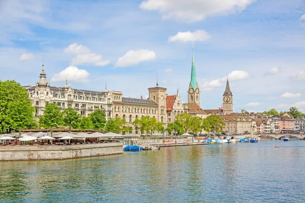 Fraumuenster i Sankt Peter Kościoła, Zurych — Zdjęcie stockowe