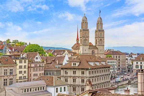 Grossmunster with town hall of Zurich, Switzerland — Stock Photo, Image