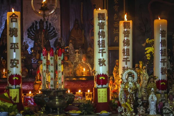 Buddhista fesztivál a kínai Trang, Thaiföld templom — Stock Fotó