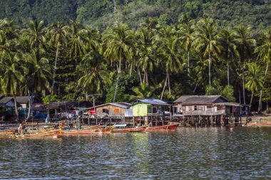 Geleneksel köy Koh Muk, Tayland