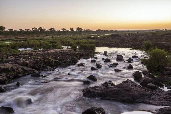 Západ slunce v Sabie river v Krugerův národní park, Jihoafrická republika — Stock fotografie