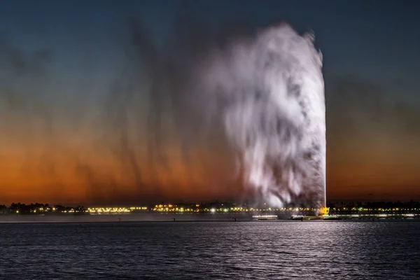 Fontaine du roi Fahd, également connue sous le nom de fontaine de Jeddah à Jeddah, en Arabie Saoudite — Photo