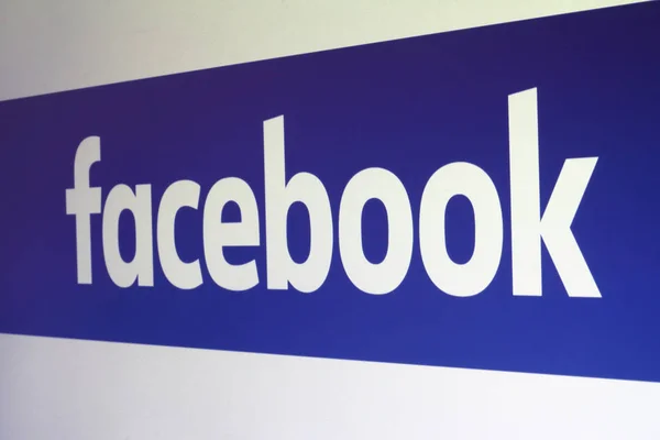 Facebook heeft haar logo veranderd — Stockfoto