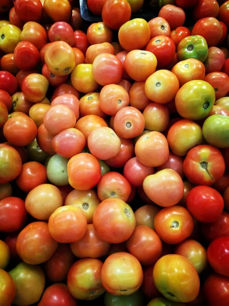 Tomatoes in the market — Stock Photo, Image