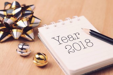 Yıl 2018 dekorasyonu ile.