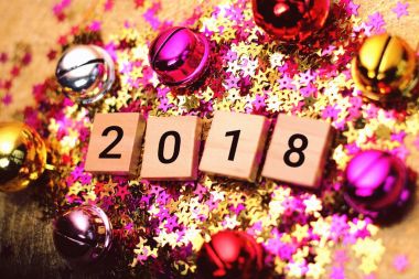 Yeni yıl 2018 ahşap bloklar.