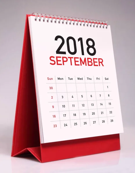 Простой настольный календарь 2018 - Сентябрь — стоковое фото