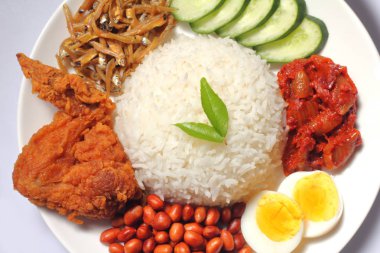Geleneksel nasi lemak