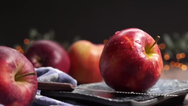 Dojrzałe Jabłka Zbliżenie Stole — Wideo stockowe