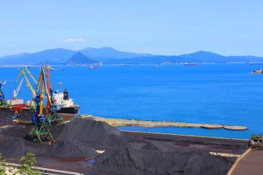 küçük kargo liman