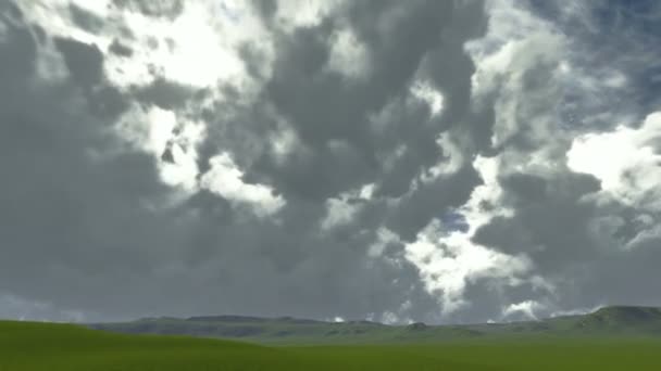 어두운 구름과 녹색 풀밭에 시간 경과 — 비디오