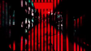 Efektli Korkunç Zombi, İki Bilgisayar Animasyonu Karışık Medya