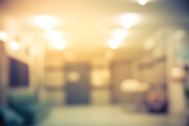 Hastane iç koridor bulanık