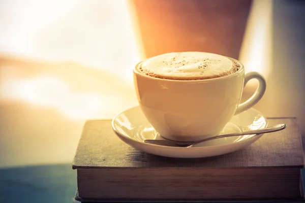 Hot  coffee cappuccino — Stock Photo, Image