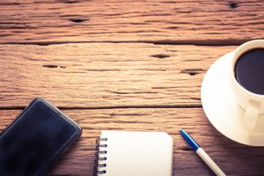 Ahşap üzerine çalışma alanı