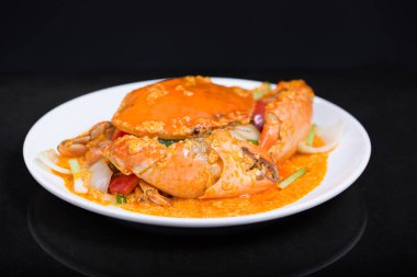 Köri tozu ile Yengeç