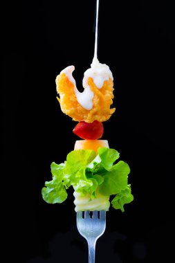 Salata karides kızarmış 