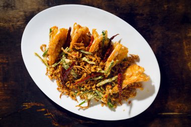 derin yağda kızartılmış karides 