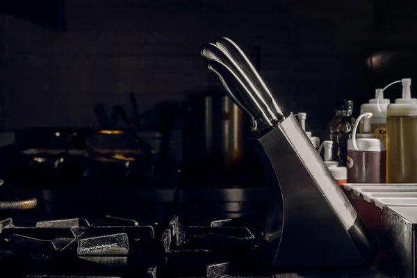 Cuchillos con cocina — Foto de Stock