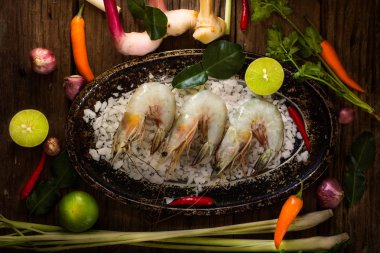 Tay baharatlı ile taze karides