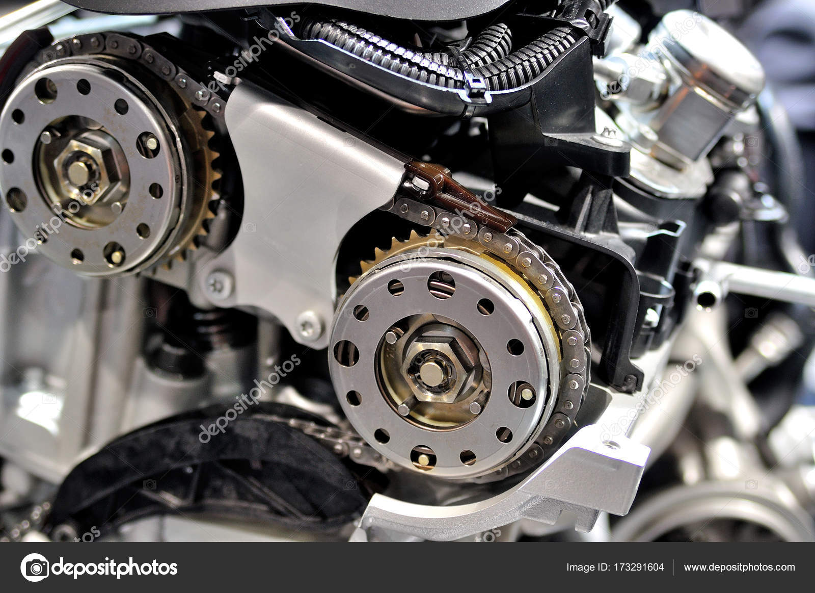 Engine Timing Chain Timing Chain From A Car — Stock Photo