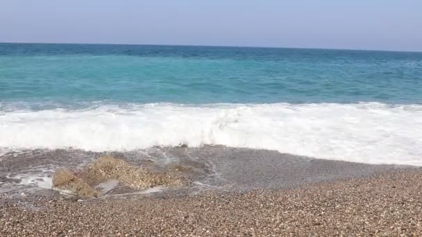 Onde del Mare Spiaggia di Antalya, Mediterraneo — Video Stock