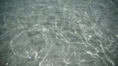 Küba kıyılarındaki güzel okyanus suyu