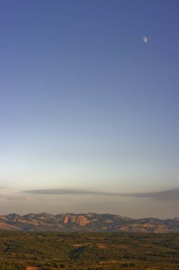 Matarra bölgesindeki dağ manzarası, Teruel Aragn İspanya.