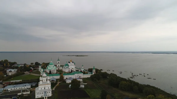 Vista Aérea Del Monasterio Spaso Yakovlevsky Rostov Con Una Vista — Foto de Stock