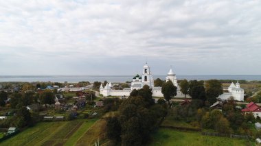 Pereslavl-Zalessky'deki Nikitsky Manastırı'nın havadan görünümü, Yaroslavl oblastı, Rusya