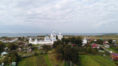 Pereslavl-Zalessky'deki Nikitsky Manastırı'nın havadan görünümü, Yaroslavl oblastı, Rusya