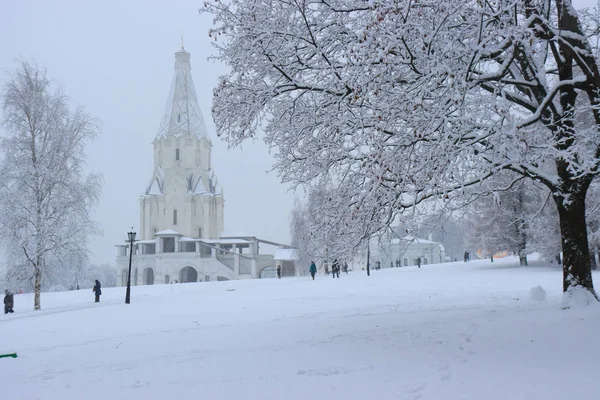 Chiesa Dell Ascensione Proprietà Kolomenskoye Durante Una Nevicata Russia Mosca — Foto Stock