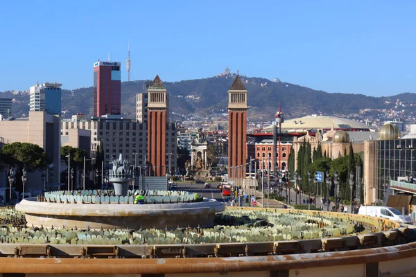 Mantenimiento Reparación Fuente Manzhuik Vista Las Torres Venecianas Plaza España —  Fotos de Stock