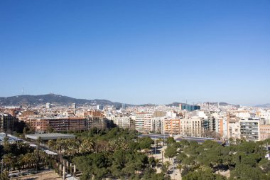 Barcelona 'daki Joan Miro parkının Barcelona Arena, Katalonya, İspanya gözlem güvertesinden görüntüsü