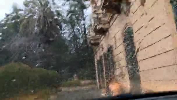 Conducir Vista Lluvia Desde Interior Del Coche Con Gotas Lluvia — Vídeo de stock