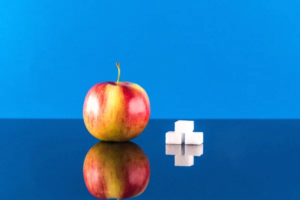 アップル。糖含有量の比較. — ストック写真