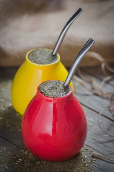 Yerba Mate Yerba Tahtanın Üzerinde — Stok fotoğraf