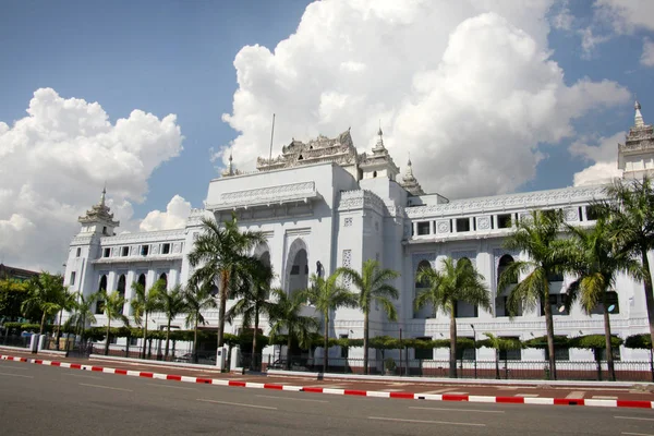 Yangon Belediye Binası, Yangon, Myanmar, Burma. — Stok fotoğraf