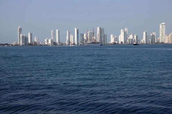 Horisonten av staden Cartagena, Colombia. — Stockfoto