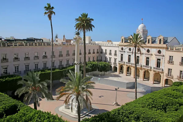 Mooie Plaza de la Constitucin, dat is een plein in het centrum van de stad Almeria, Spanje. Rechtenvrije Stockafbeeldingen