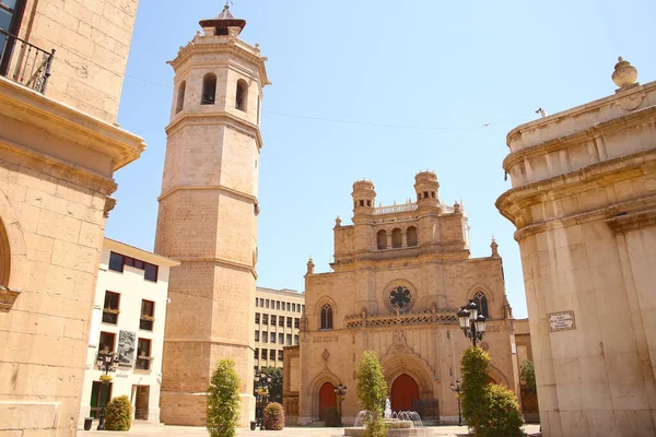 圣母玛利亚主教座堂 西班牙语 Cathedral Saint Mary或Maria 是西班牙瓦伦西亚社区普莱塔阿尔塔 Plana Alta 的一座主教座堂 — 图库照片