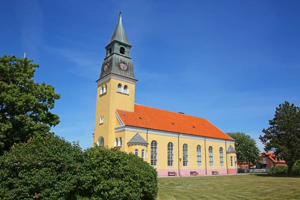スカーゲン教会 Skagen Church はデンマークのスカーゲンにある歴史的な町の中心部にある教会である 1841年に建てられました — ストック写真