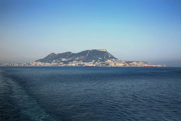 Gibraltarklippan Sedd Från Medelhavet Gibraltar Ett Brittiskt Utomeuropeiskt Territorium Som — Stockfoto