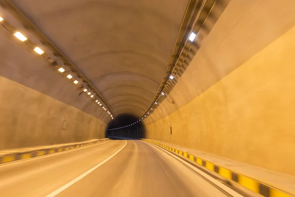 Empty highway tunnel — Stock Photo, Image
