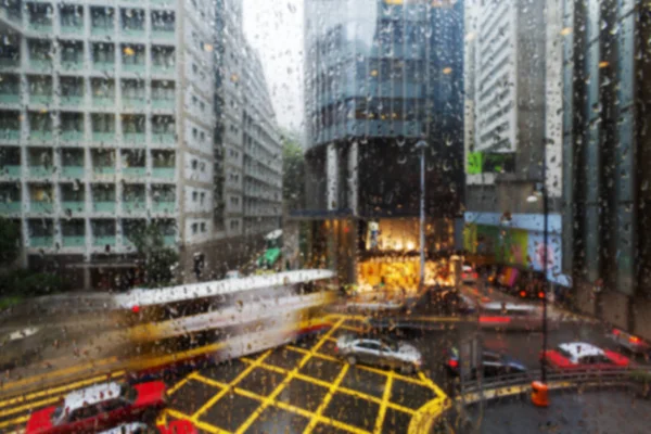 Regenachtige dagen, drukke wegen in Hong Kong — Stockfoto