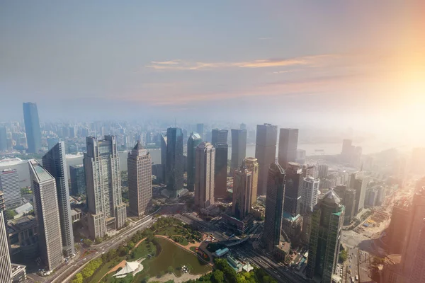 Shanghai skyline van de stad — Stockfoto